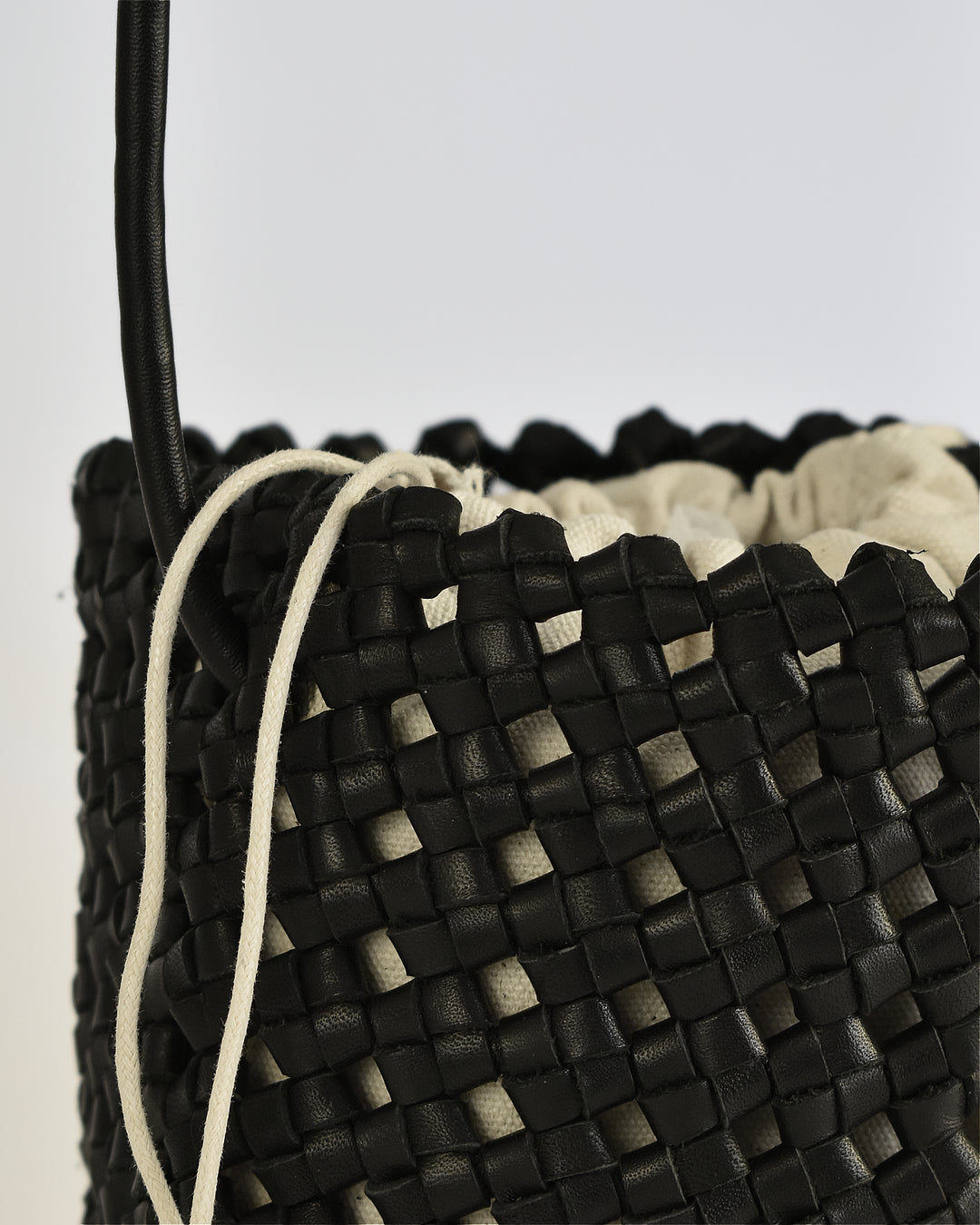 SUMMER Bucket Bag Black